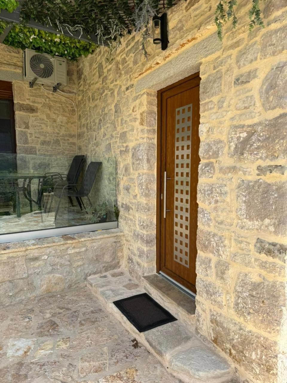 Ekali Stone House Διαμέρισμα Καλέντζι Δωμάτιο φωτογραφία